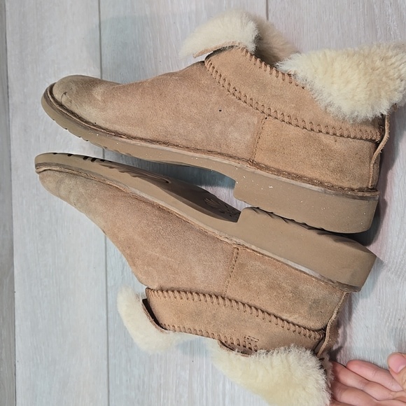Ugg Australia Shearling Women's Ankle Leather Shoes Boots Sz 10 - Picture 7 of 13